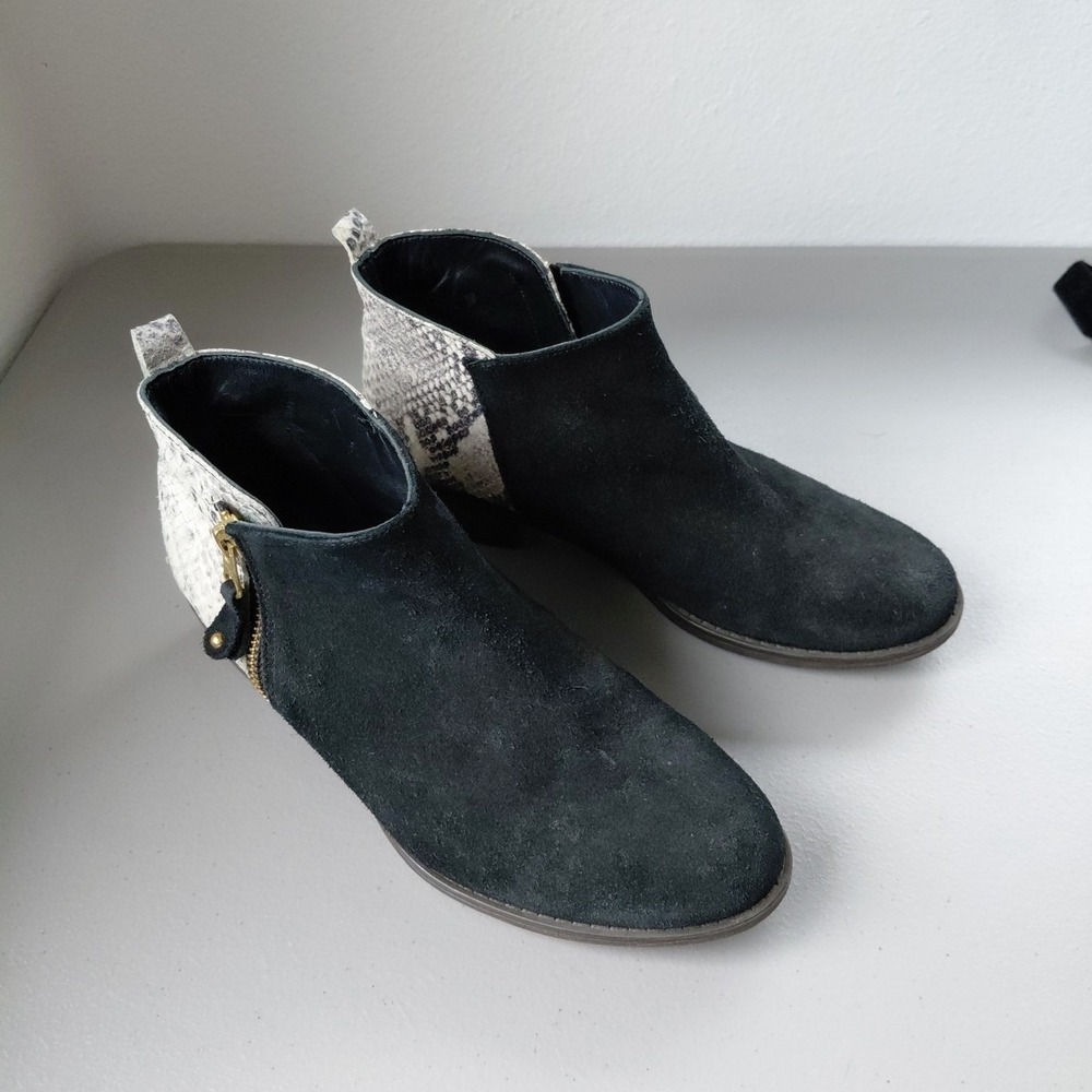 Eric Michael Womens‎ 7B Black Snakeskin Suede Ankle Booties Shoes Western Punk - Picture 2 of 10
